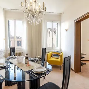 Campo San Toma' - Tiffany Appartement